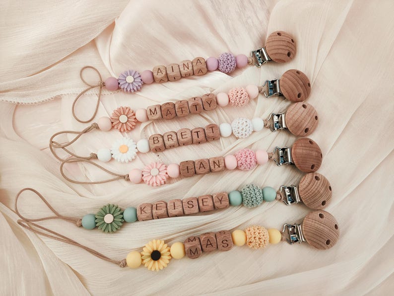 Personalized Pacifier Clip, Custom Dummy Clip, Pacifier Holder, Soother Clip, Binky Clip, Baby Shower Gift, Baby Gift, Newborn Gift