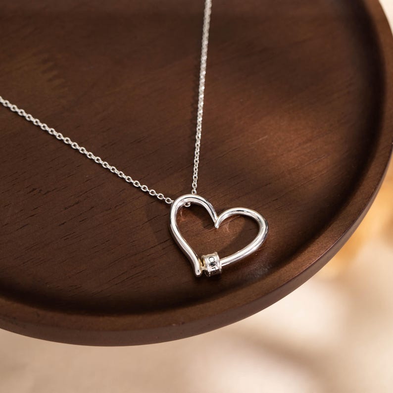 18K Gold Multiple Name Heart Necklace,Family Name Pendant Necklace,Heart Necklace with Kid Name,Mother's Day Gift,Birthday Gift,Gift for Her - Image 4