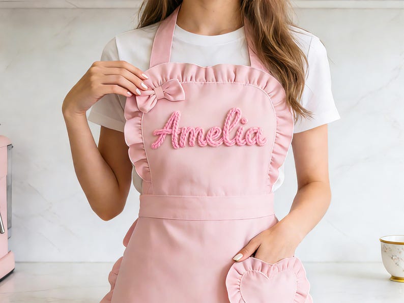 Custom Name Pink Apron : Ruffled Heart Pocket, Baking Lover Gift, Mother's Day